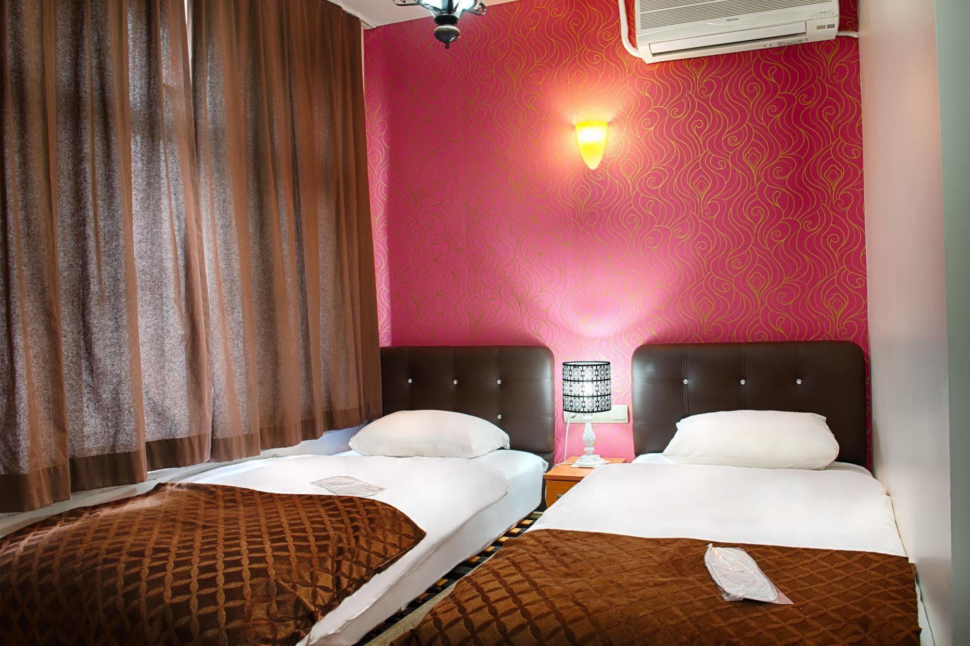 Akdeniz Hotel Istambul Extérieur photo